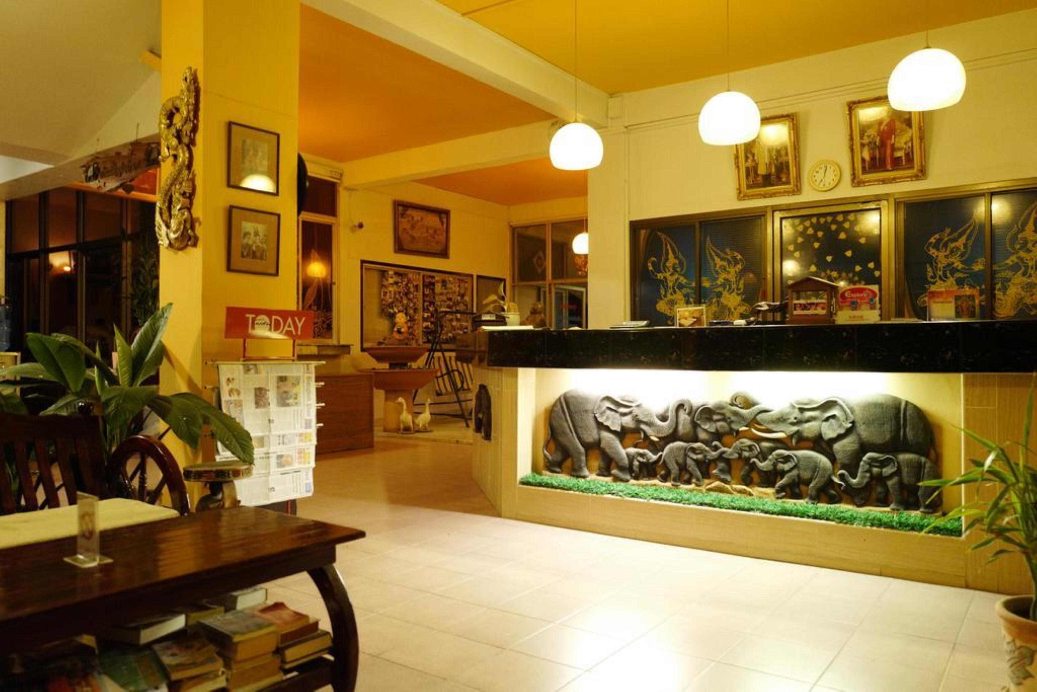 Luck Thai Hotel Csiangmaj Kültér fotó