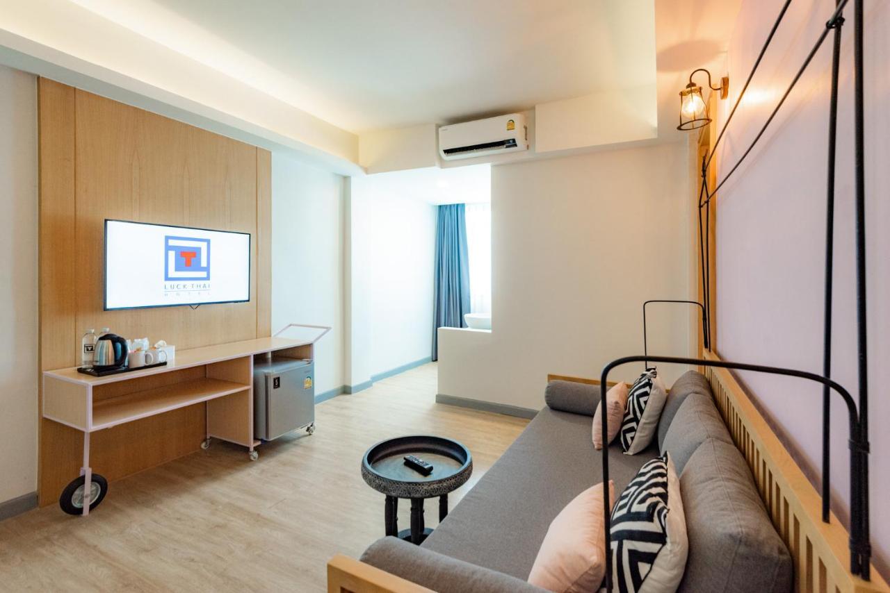Luck Thai Hotel Csiangmaj Kültér fotó